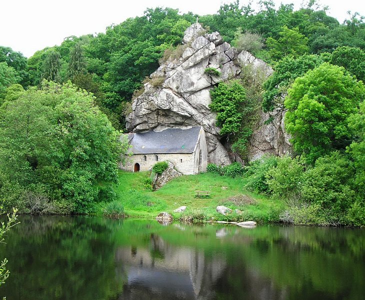 2011-05-12 34 La Roche goulue ou Attention la tete.JPG